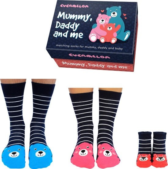 Odd Socks - Cadeaudoosje met papa mama baby sokken - Mummy daddy and me - kraamcadeau - geschenk babyshower